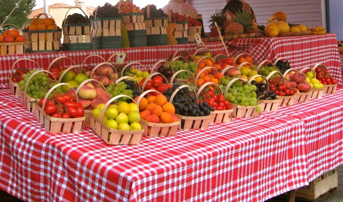 Roadside marché - Fresh produce - South of France, July 2013